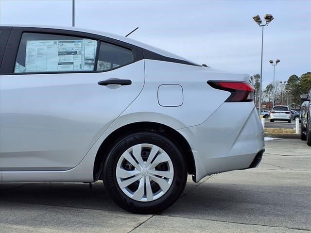 new 2025 Nissan Versa car