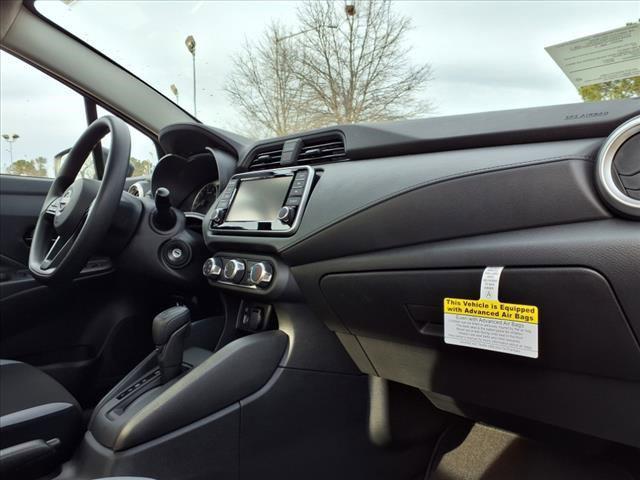 new 2025 Nissan Versa car