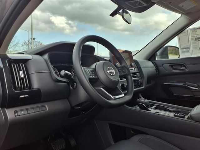 new 2025 Nissan Pathfinder car, priced at $40,030
