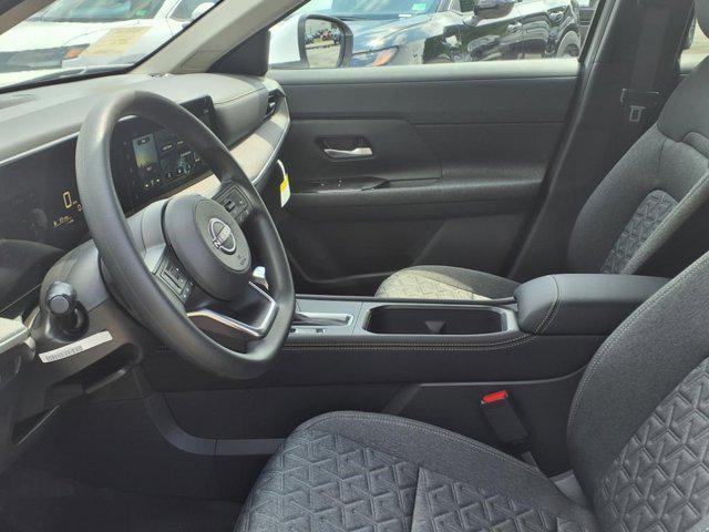 new 2025 Nissan Kicks car, priced at $26,555