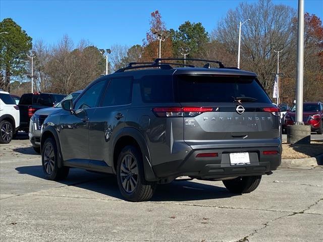 new 2025 Nissan Pathfinder car, priced at $40,007