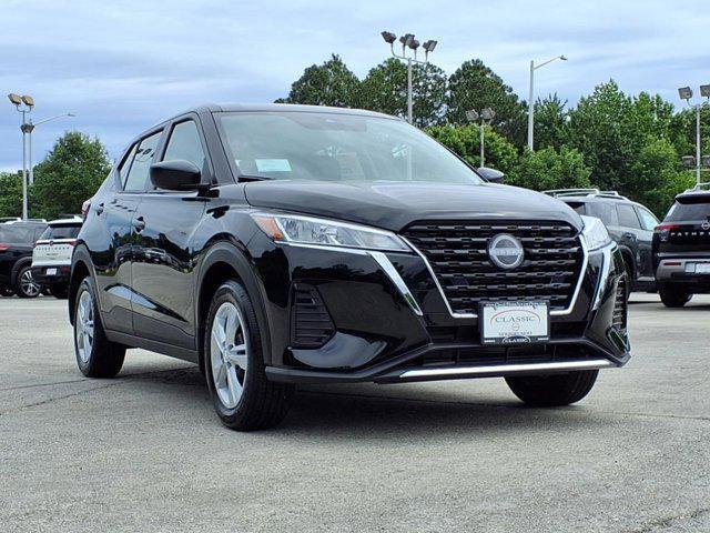 new 2025 Nissan Kicks car, priced at $23,257