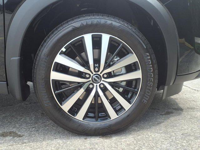 new 2025 Nissan Pathfinder car, priced at $51,007