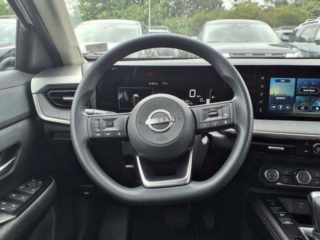 new 2025 Nissan Kicks car, priced at $26,638