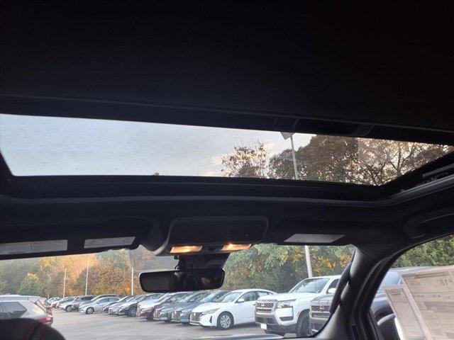 new 2025 Nissan Frontier car