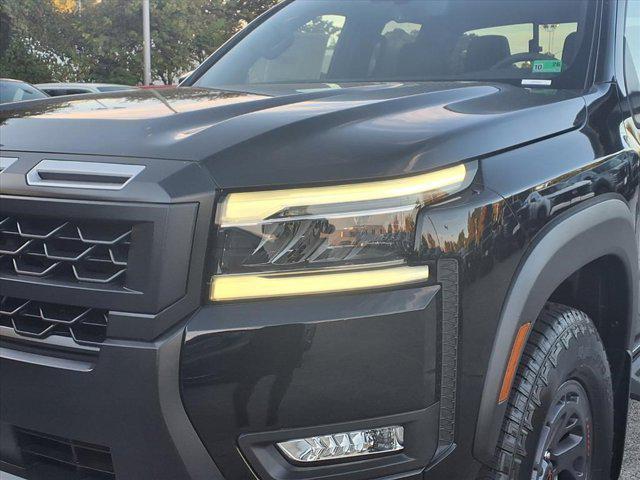 new 2025 Nissan Frontier car