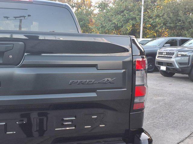 new 2025 Nissan Frontier car