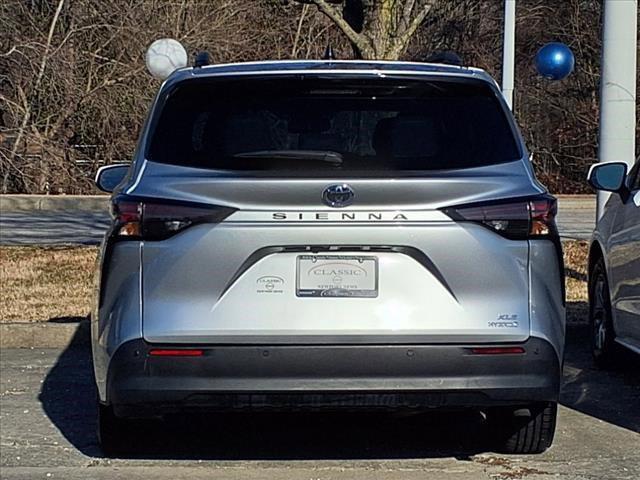 used 2023 Toyota Sienna car, priced at $39,129