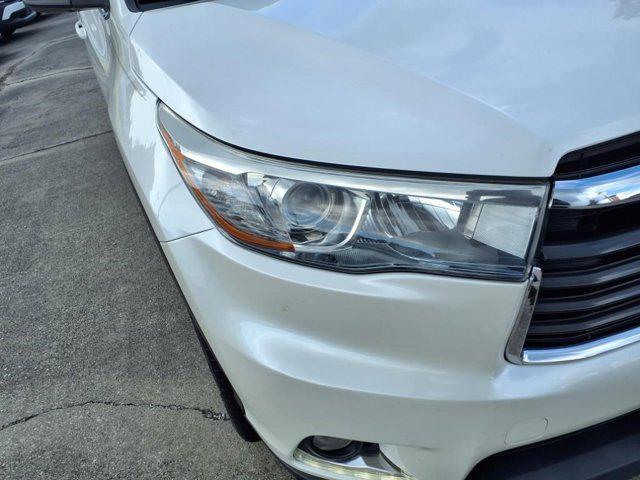 used 2015 Toyota Highlander car, priced at $17,483