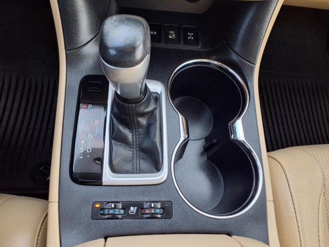 used 2015 Toyota Highlander car, priced at $17,483