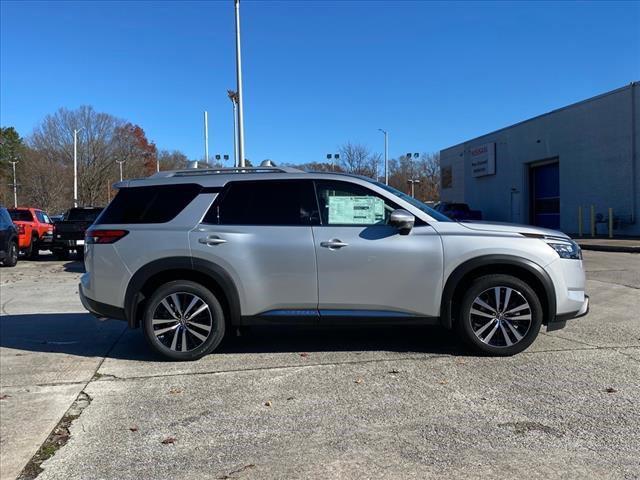 new 2025 Nissan Pathfinder car, priced at $54,605