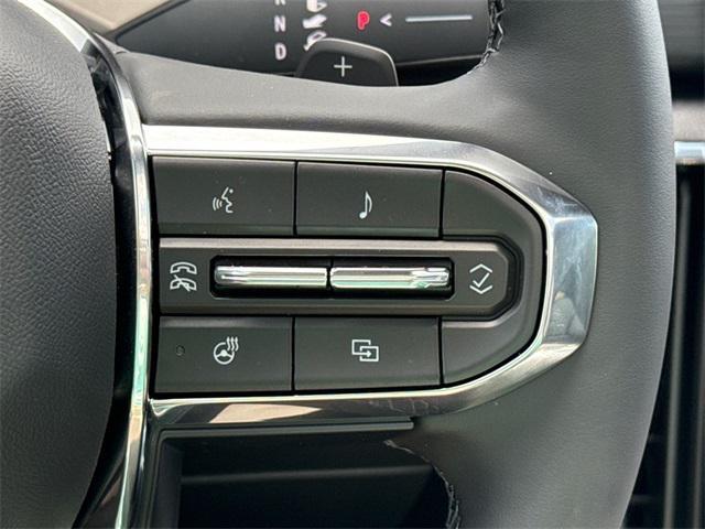 new 2025 GMC Acadia car, priced at $50,232