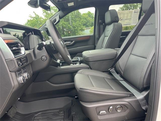 new 2025 GMC Yukon car, priced at $89,060
