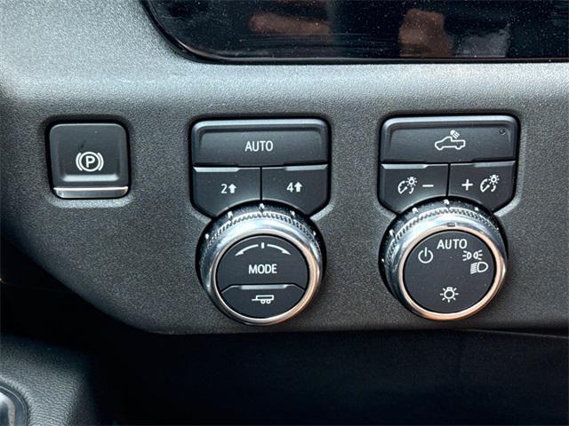 new 2024 GMC Sierra 1500 car, priced at $52,985