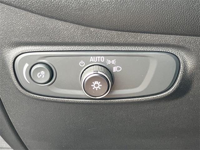 used 2022 Chevrolet Equinox car, priced at $25,000