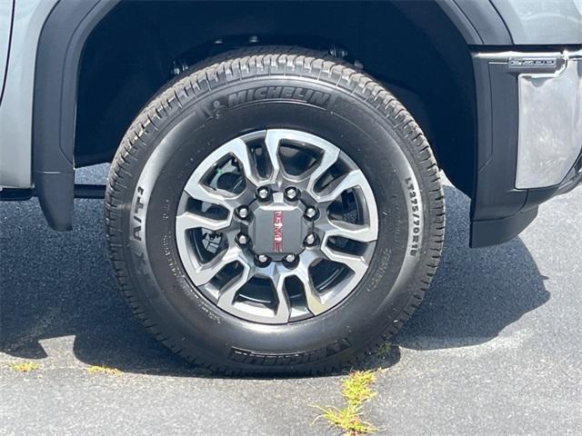 new 2025 GMC Sierra 2500 car, priced at $77,140