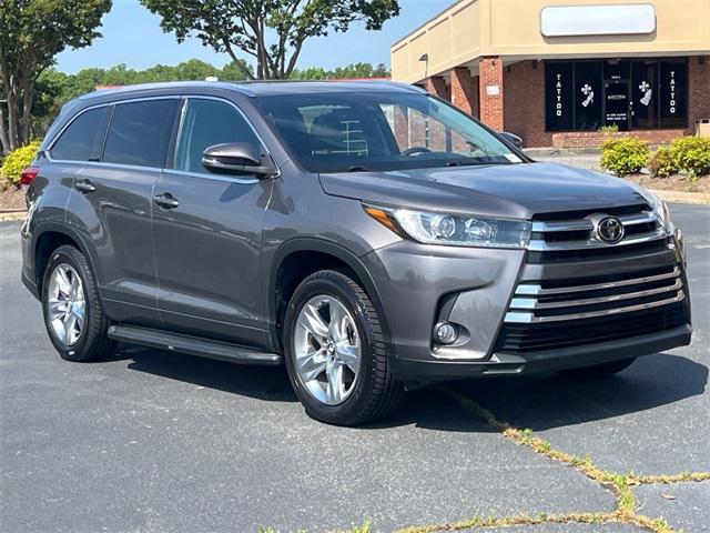 used 2017 Toyota Highlander car, priced at $26,500