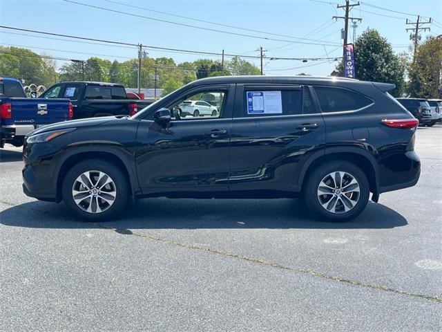 used 2023 Toyota Highlander car, priced at $37,000