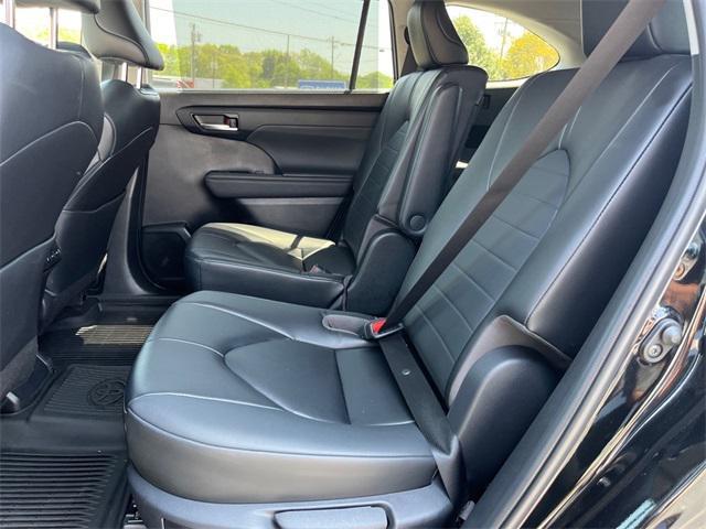 used 2023 Toyota Highlander car, priced at $37,000