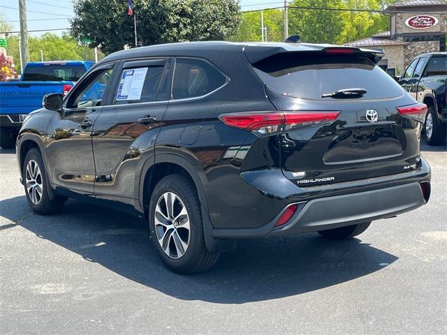 used 2023 Toyota Highlander car, priced at $37,000