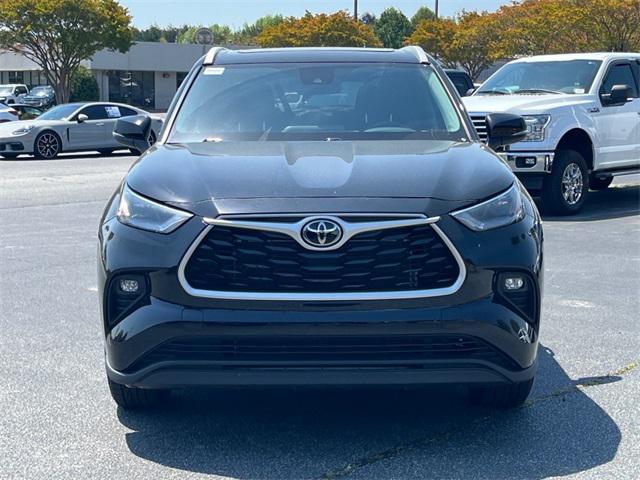used 2023 Toyota Highlander car, priced at $37,000