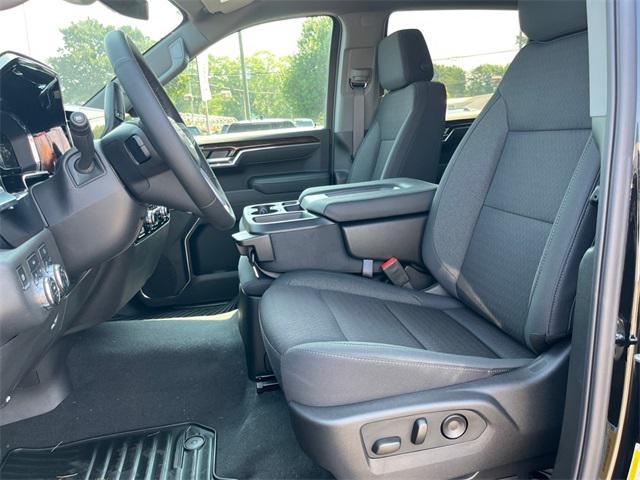 new 2025 GMC Sierra 1500 car, priced at $46,285