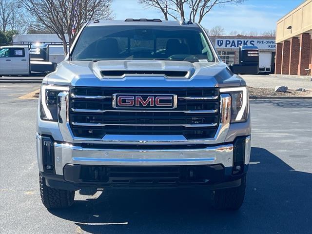 new 2025 GMC Sierra 2500 car, priced at $77,040