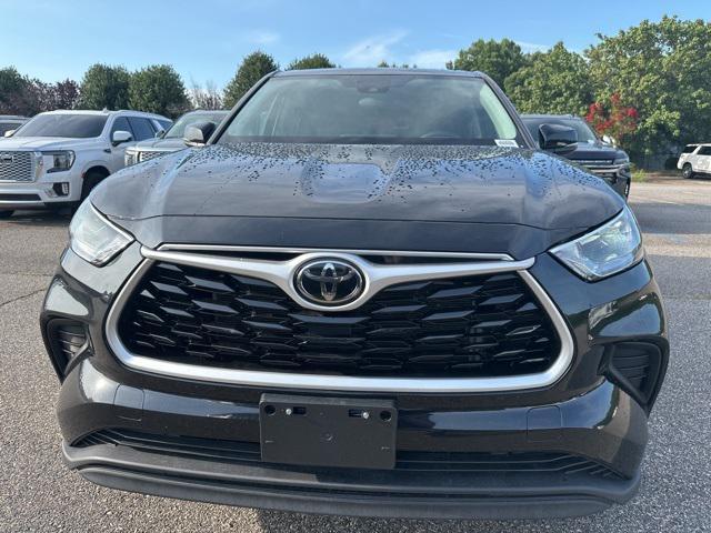 used 2023 Toyota Highlander car, priced at $32,950