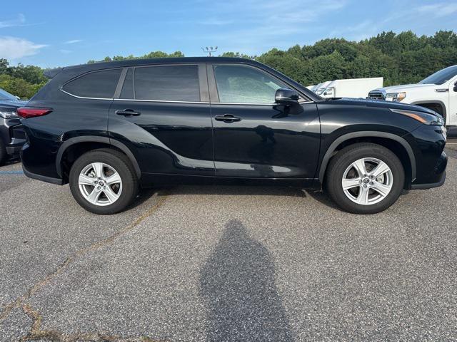 used 2023 Toyota Highlander car, priced at $32,950