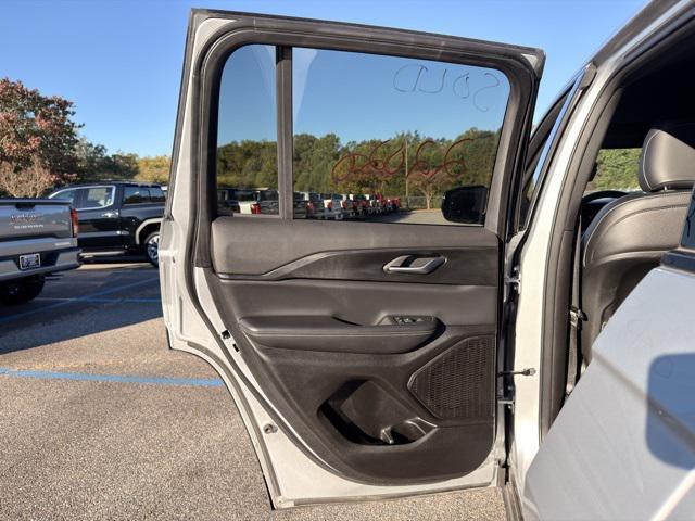 used 2024 Jeep Grand Cherokee car, priced at $32,000