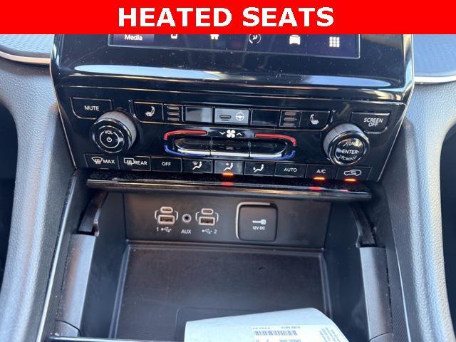 used 2024 Jeep Grand Cherokee car, priced at $32,000