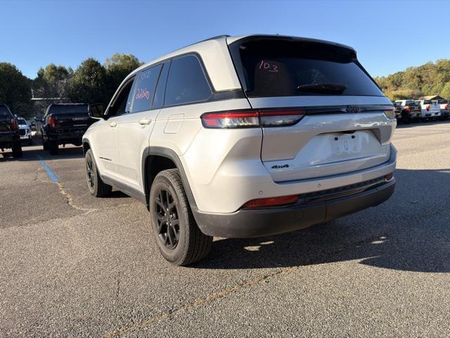used 2024 Jeep Grand Cherokee car, priced at $32,000