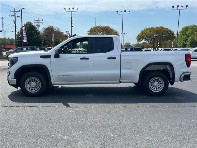 new 2025 GMC Sierra 1500 car, priced at $42,870