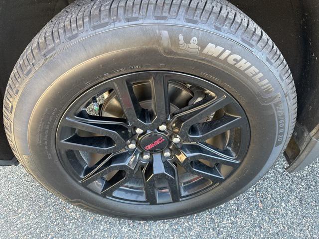 used 2022 GMC Sierra 1500 car, priced at $34,000