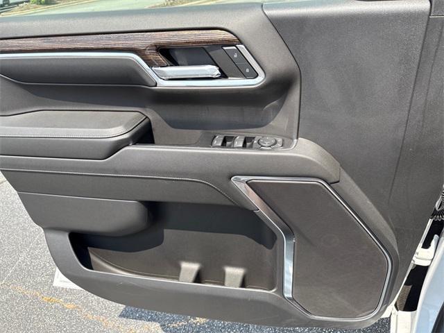 new 2024 GMC Sierra 1500 car, priced at $52,985