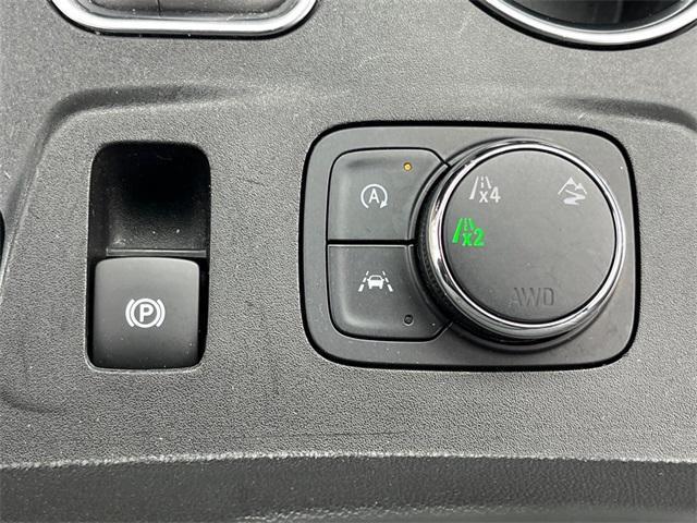 used 2022 Chevrolet Traverse car, priced at $25,999