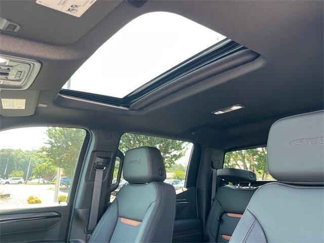 new 2025 GMC Sierra 1500 car, priced at $64,305