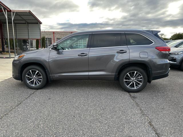 used 2017 Toyota Highlander Hybrid car, priced at $19,500