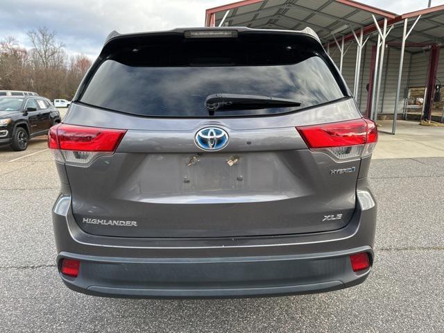 used 2017 Toyota Highlander Hybrid car, priced at $19,500