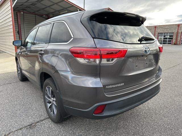 used 2017 Toyota Highlander Hybrid car, priced at $19,500