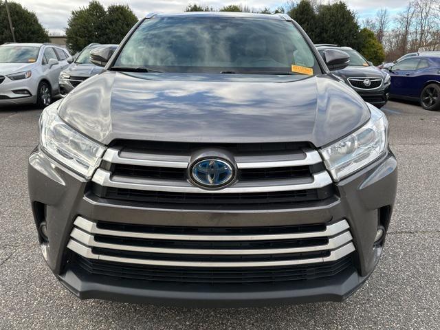 used 2017 Toyota Highlander Hybrid car, priced at $19,500