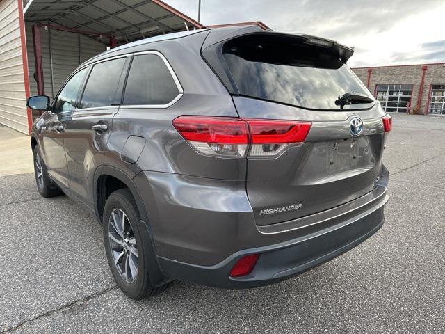 used 2017 Toyota Highlander Hybrid car, priced at $19,500