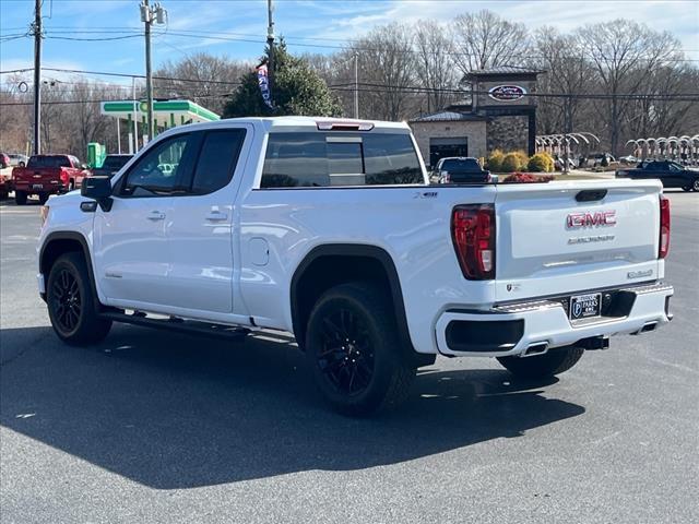 new 2025 GMC Sierra 1500 car, priced at $52,940