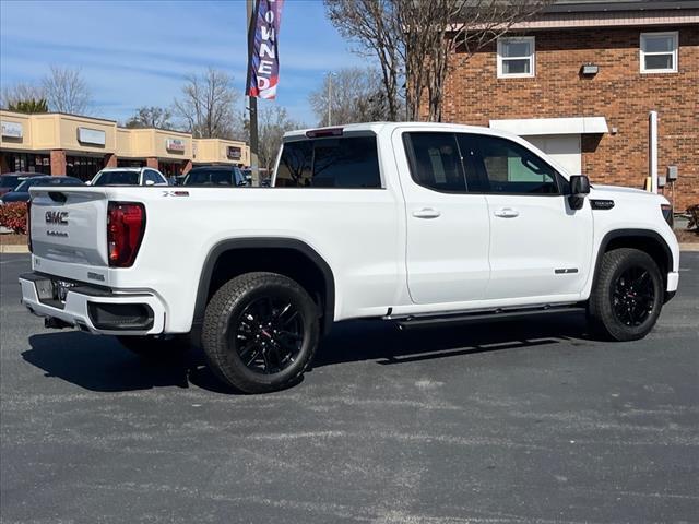 new 2025 GMC Sierra 1500 car, priced at $52,940