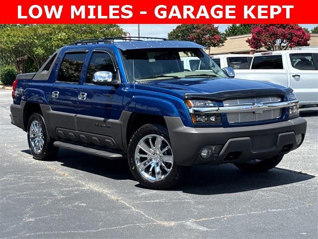 used 2003 Chevrolet Avalanche car, priced at $14,999