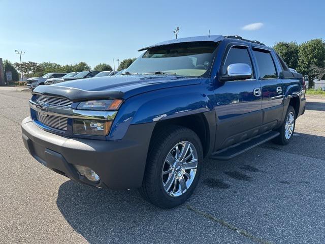 used 2003 Chevrolet Avalanche car, priced at $16,895