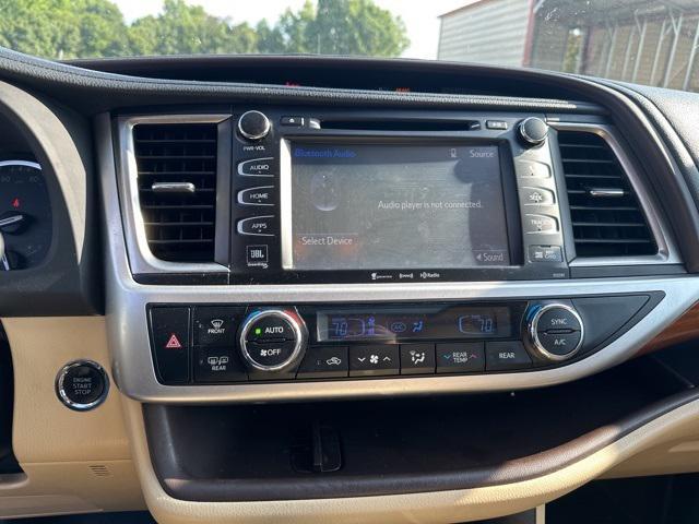 used 2019 Toyota Highlander car, priced at $26,000