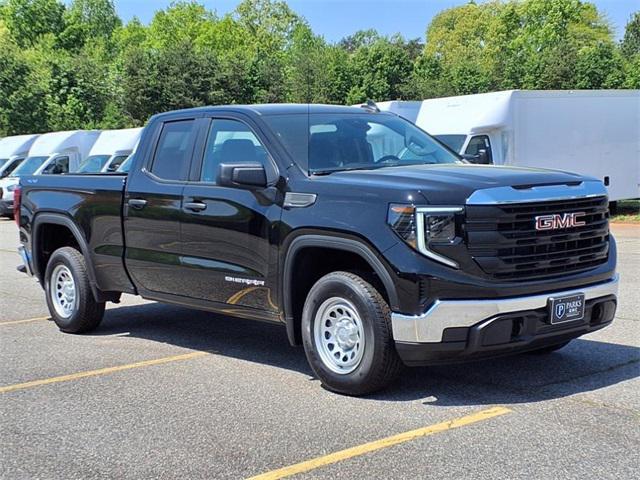 new 2025 GMC Sierra 1500 car, priced at $43,365