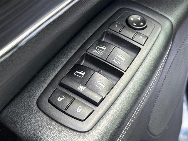 used 2021 Jeep Grand Cherokee car, priced at $26,000