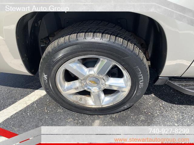 used 2007 Chevrolet Avalanche car, priced at $13,000